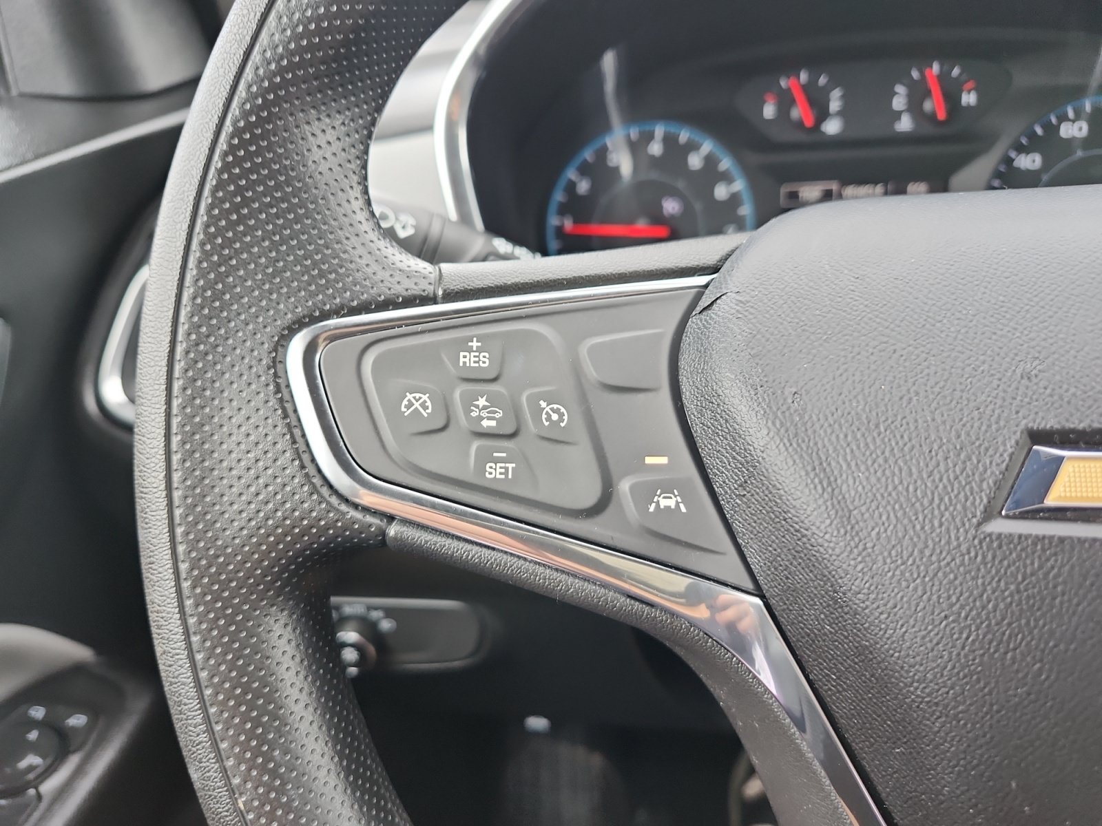 Used 2020 Chevrolet Equinox LS w/ LS Convenience Package FWD image 21