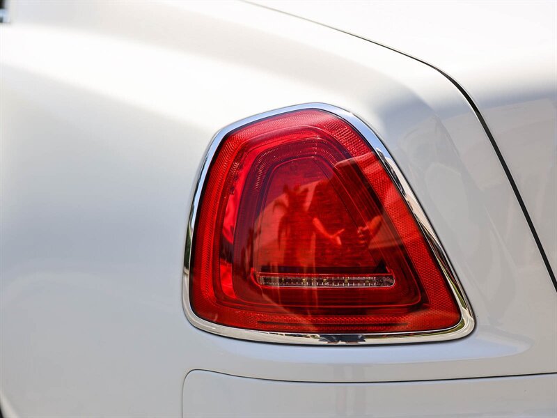 Used 2012 Rolls-Royce Ghost Extended Wheelbase RWD image 10