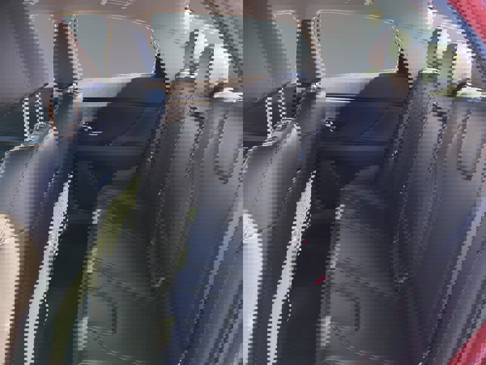 Used 2024 Hyundai Elantra Limited image 13