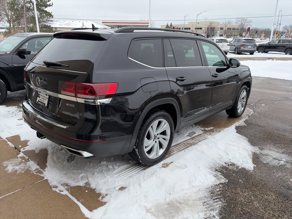 Certified 2022 Volkswagen Atlas SE image 8