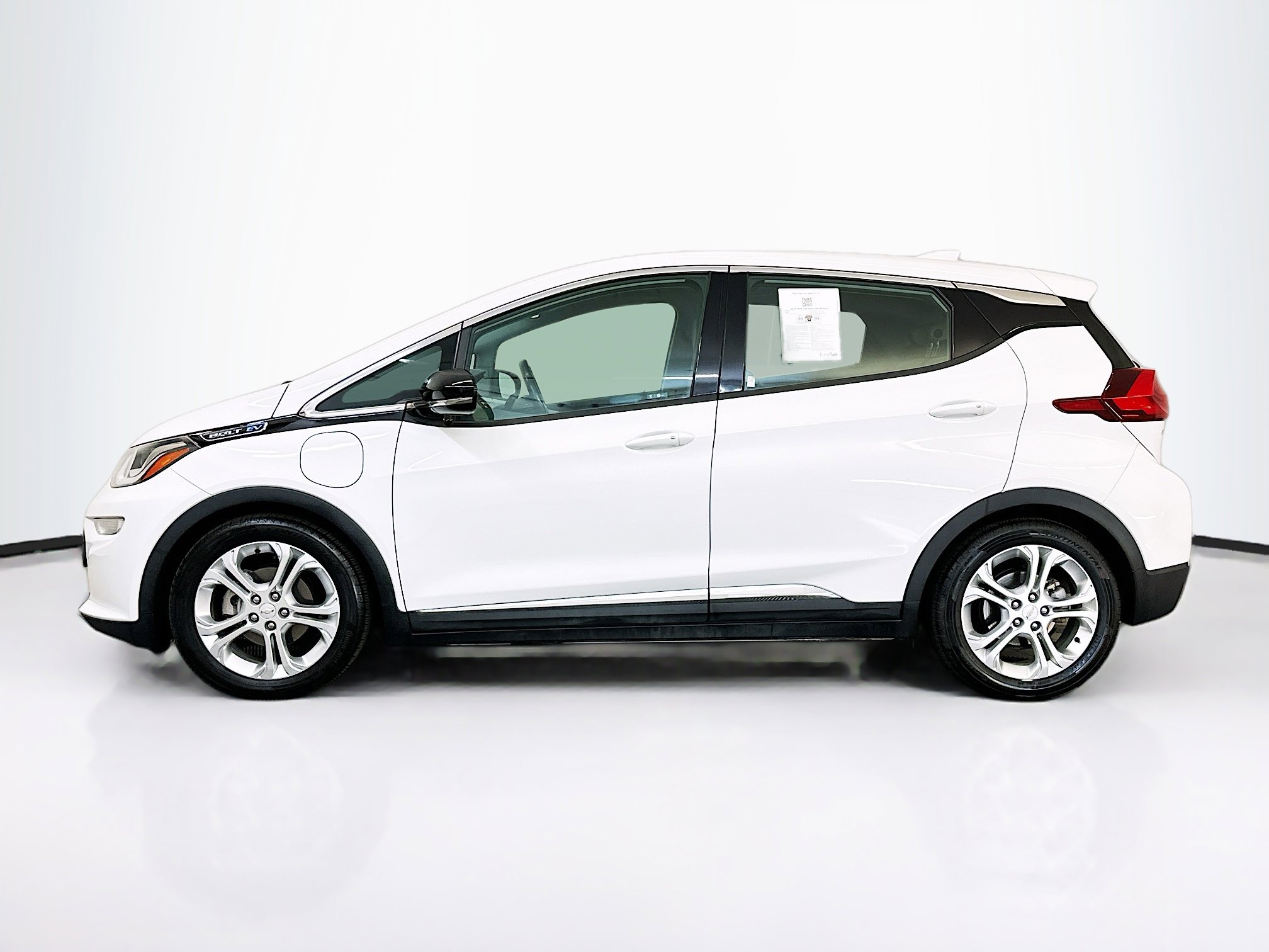 Used 2018 Chevrolet Bolt LT FWD image 4