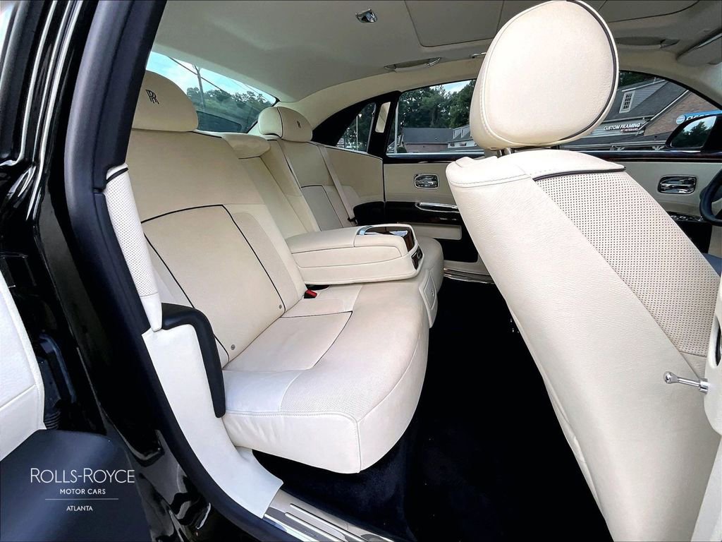 Certified 2013 Rolls-Royce Ghost RWD image 25