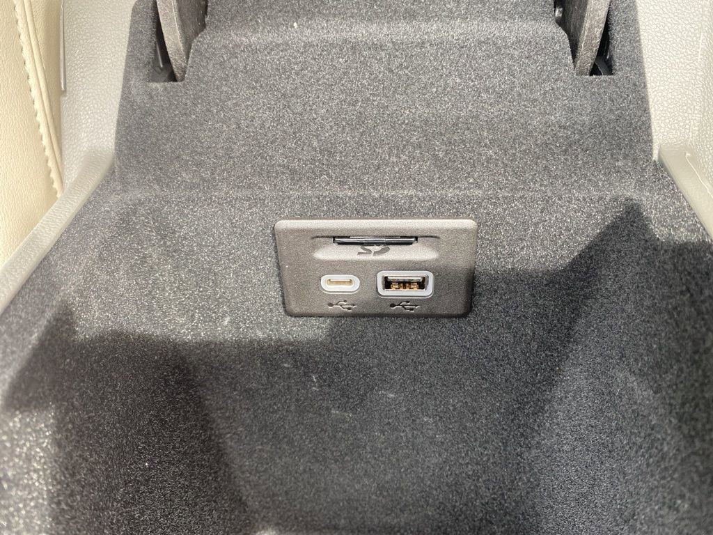 Used 2023 Cadillac XT6 Premium Luxury image 40