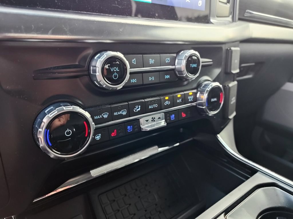 Used 2023 Ford F150 Lariat w/ FX4 Off-Road Package AWD/4WD image 13