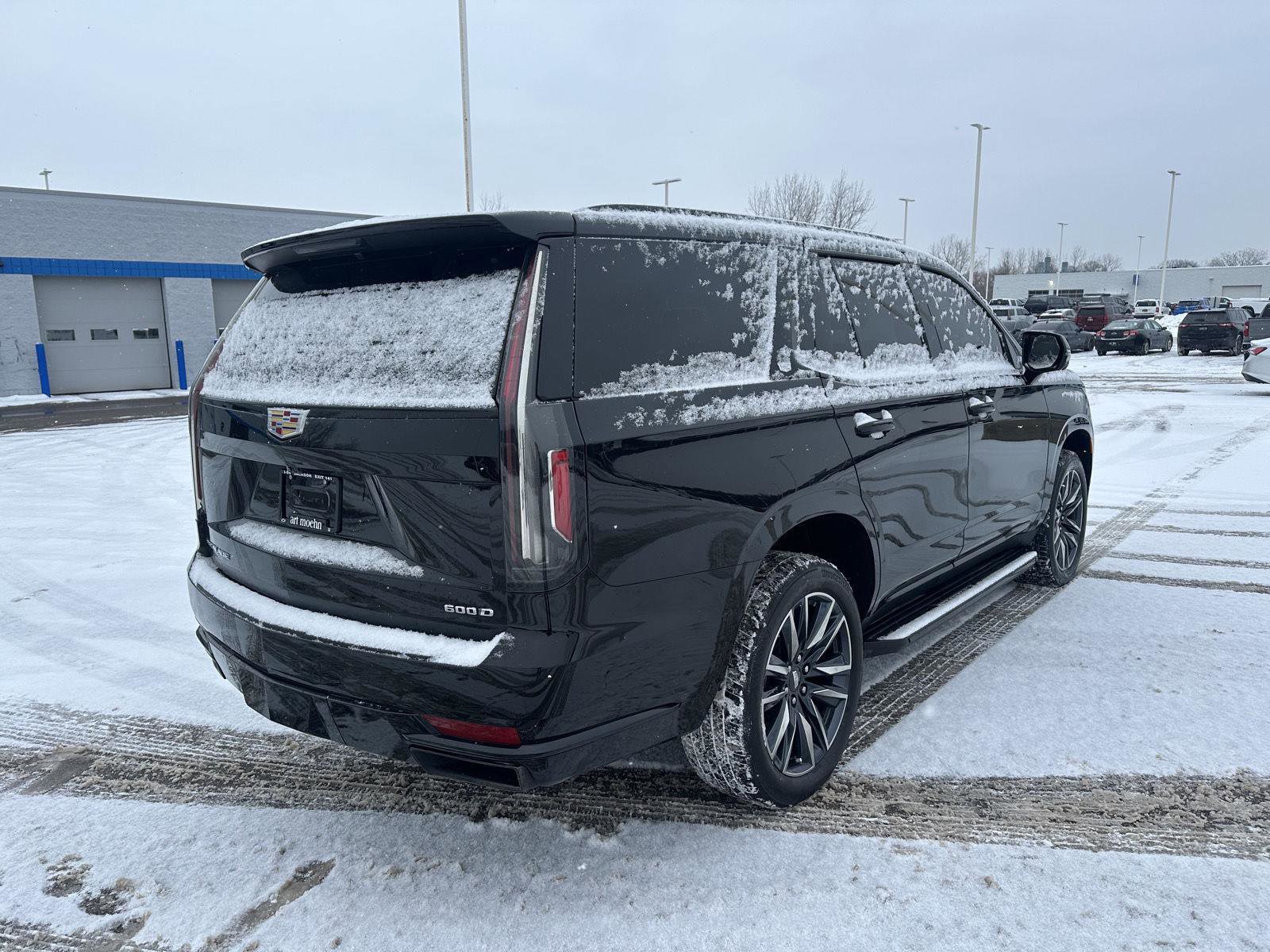 Used 2023 Cadillac Escalade Sport image 6