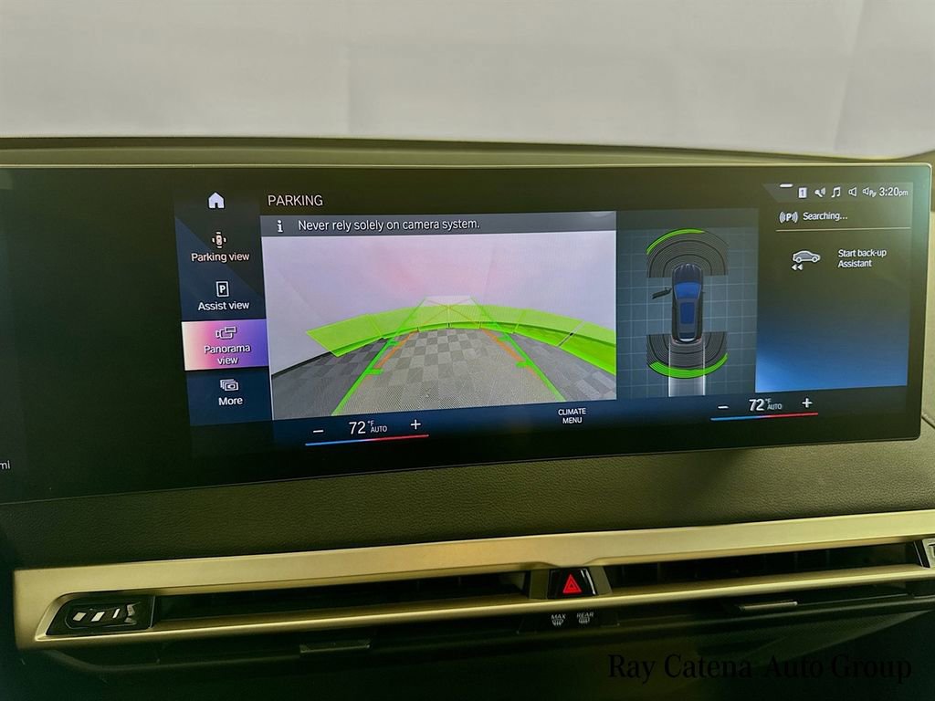 Used 2023 BMW iX xDrive50 w/ Sport Package AWD/4WD image 9