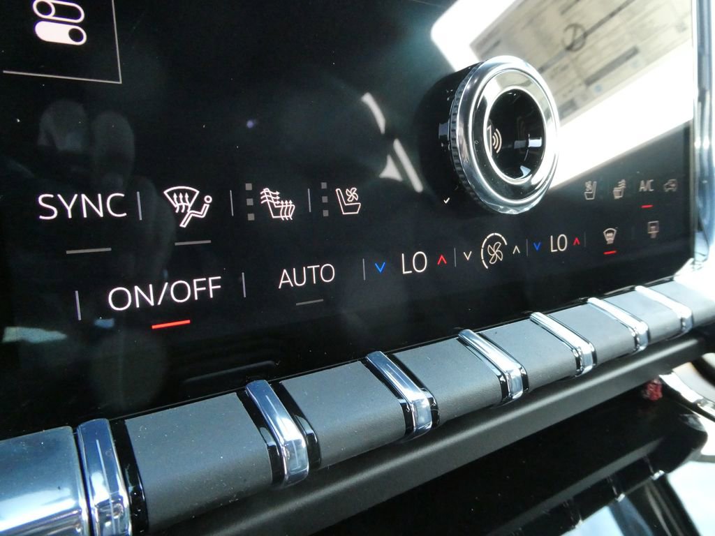 New 2026 GMC Yukon Denali w/ Denali Reserve Package image 19