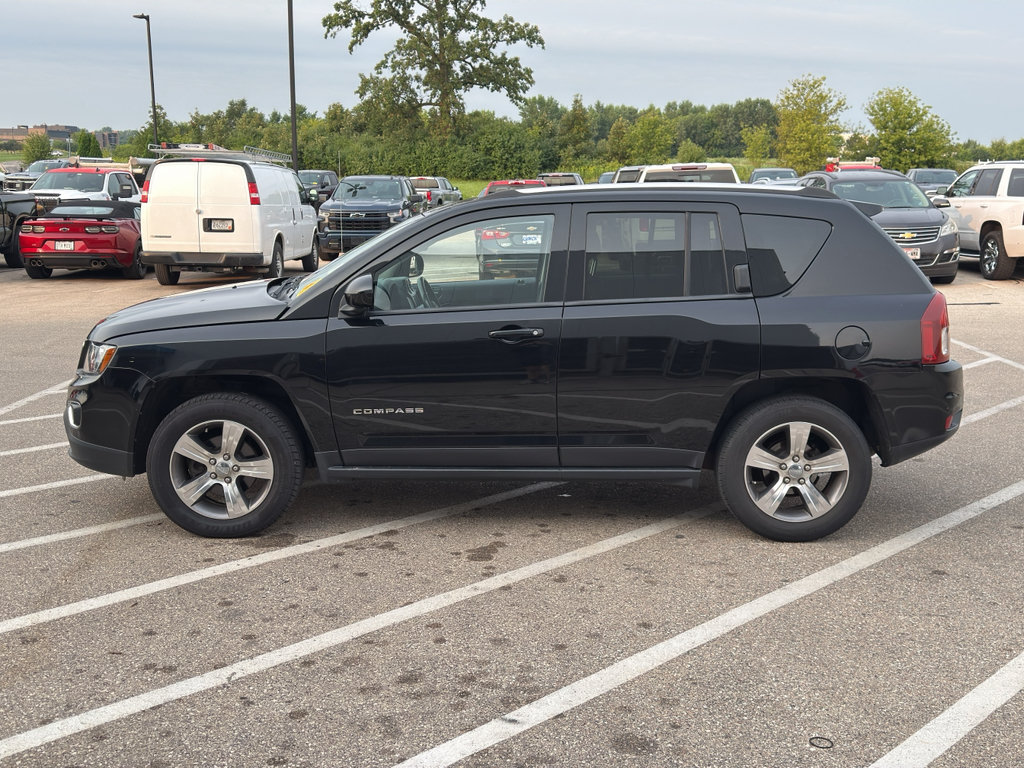 Used 2017 Jeep Compass High Altitude AWD/4WD image 2