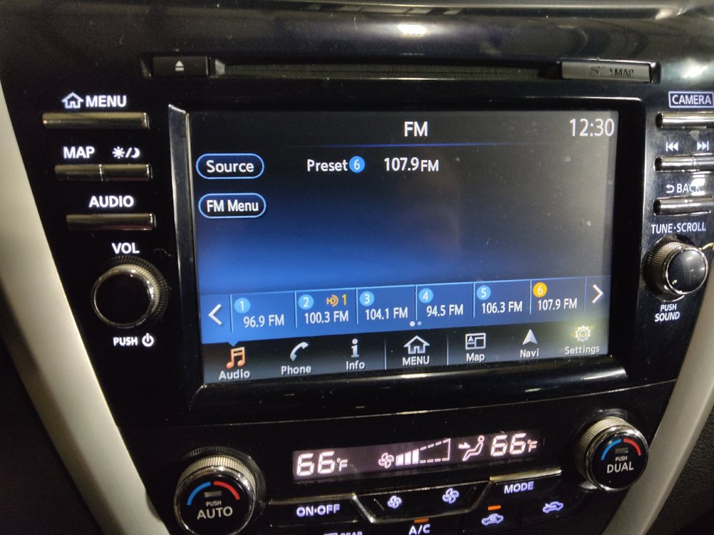 Used 2016 Nissan Murano SL FWD image 25