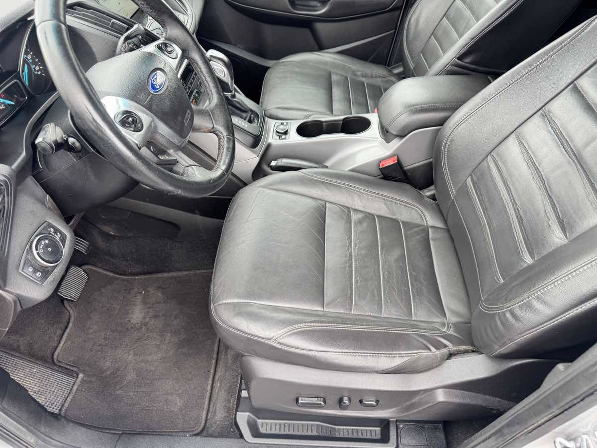 Used 2016 Ford Escape SE w/ SE Leather Comfort Package AWD/4WD image 36