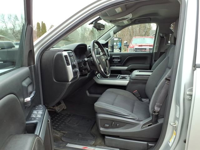 Used 2017 Chevrolet Silverado 1500 LT w/ True North Edition AWD/4WD image 10
