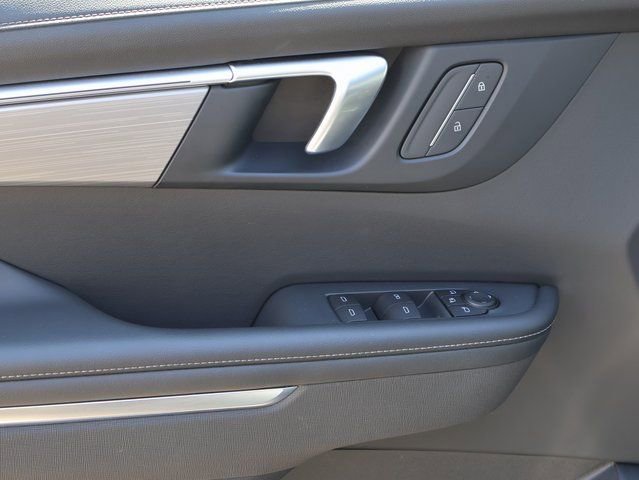 Certified 2025 Buick Enclave Preferred image 25