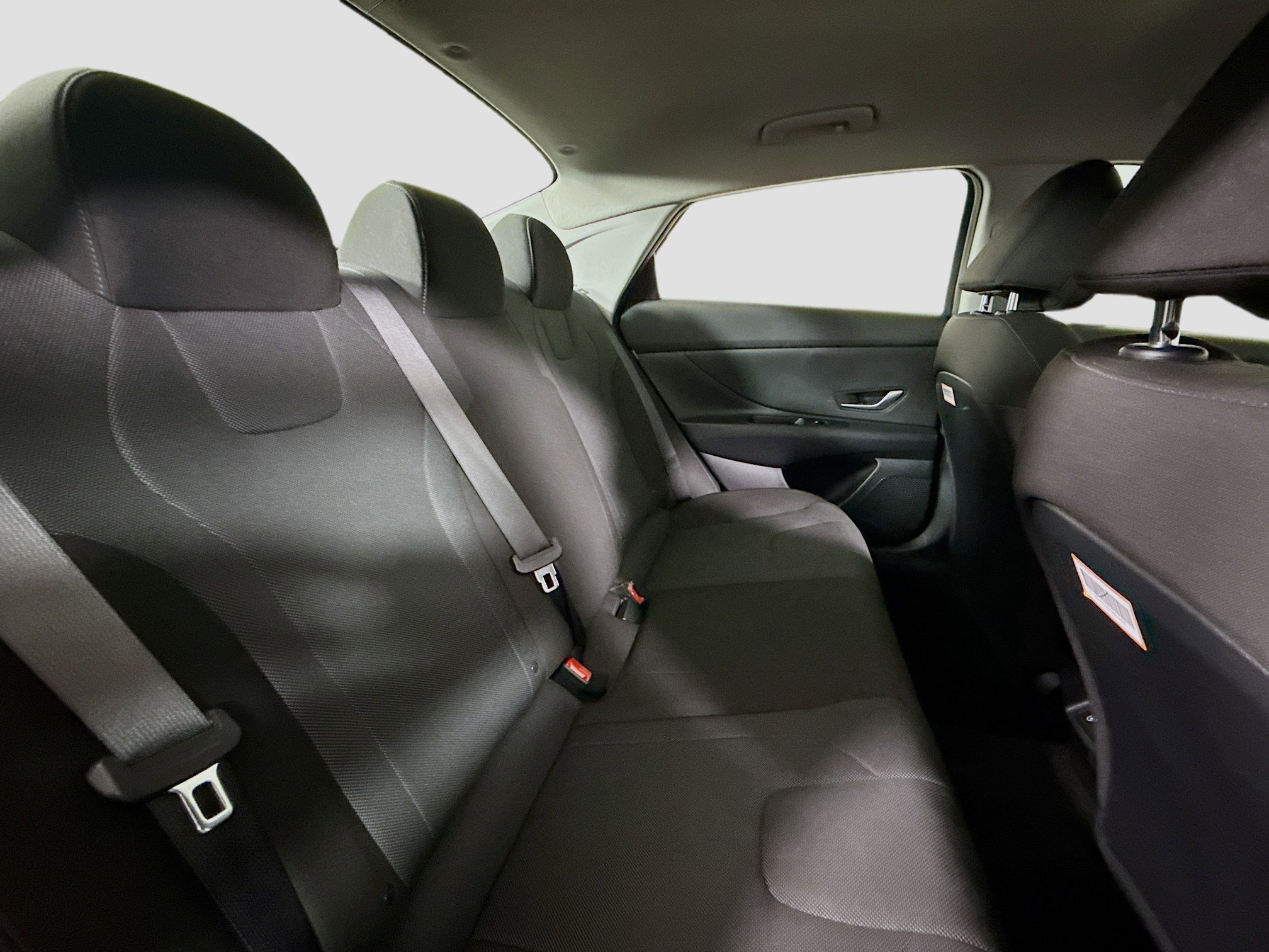 Used 2025 Hyundai Elantra SE image 26