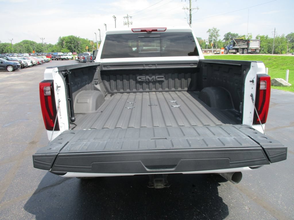 Certified 2025 GMC Sierra 3500 Denali Ultimate AWD/4WD image 8