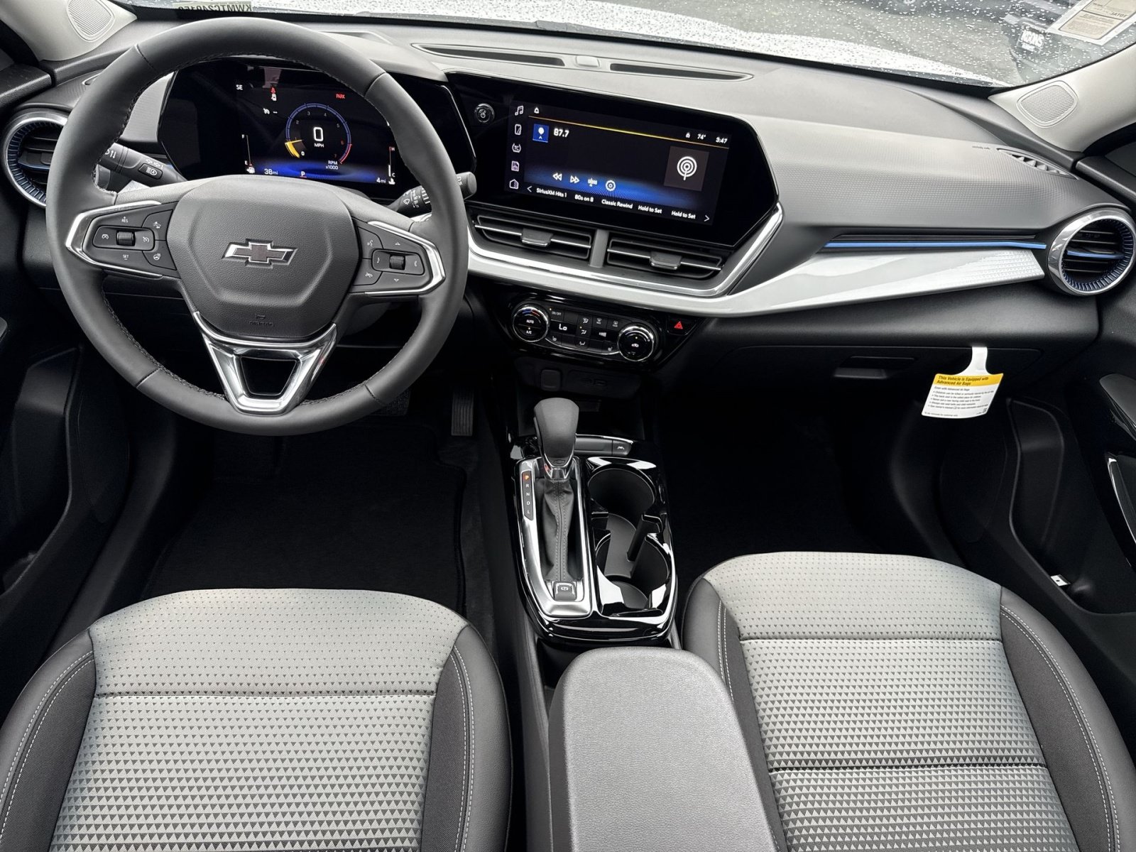 New 2026 Chevrolet Trax LT w/ Sunroof Package FWD image 24