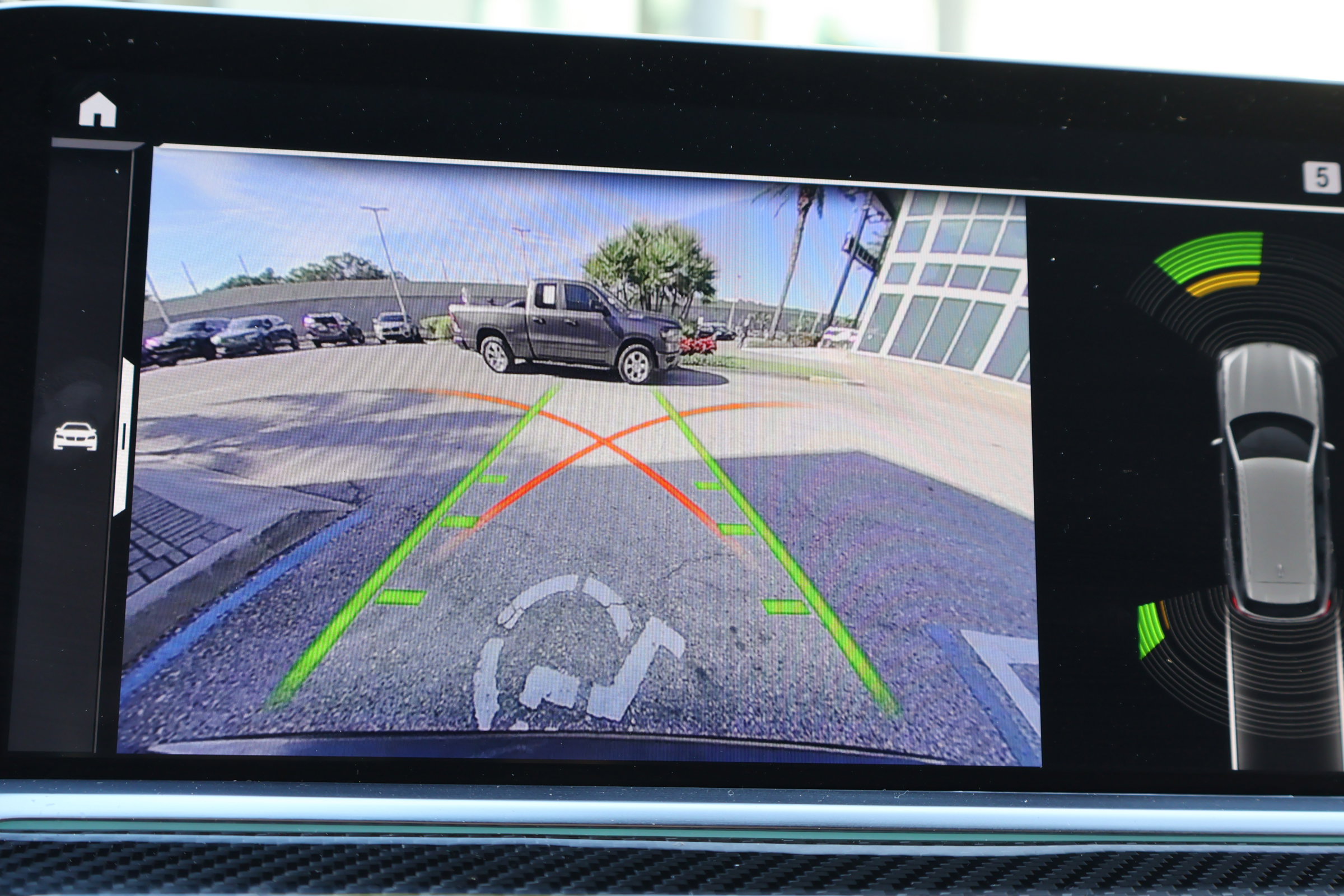 Used 2023 BMW X5 M50i w/ Executive Package image 4