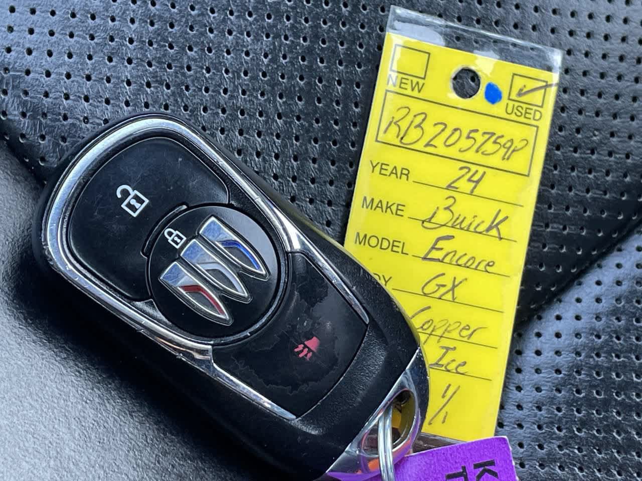 Used 2024 Buick Encore GX Sport Touring AWD/4WD image 28