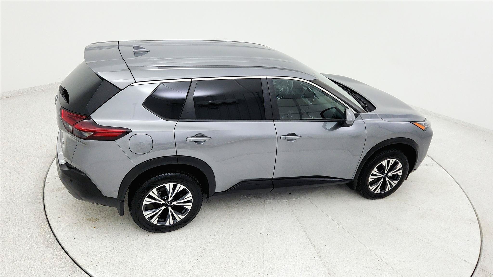 Used 2023 Nissan Rogue SV AWD/4WD image 38