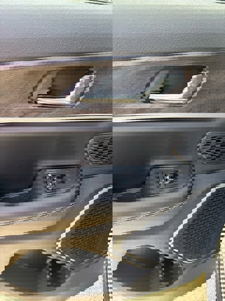 New 2026 Jeep Grand Cherokee Limited image 14