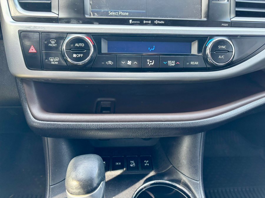 Used 2018 Toyota Highlander Plus image 26