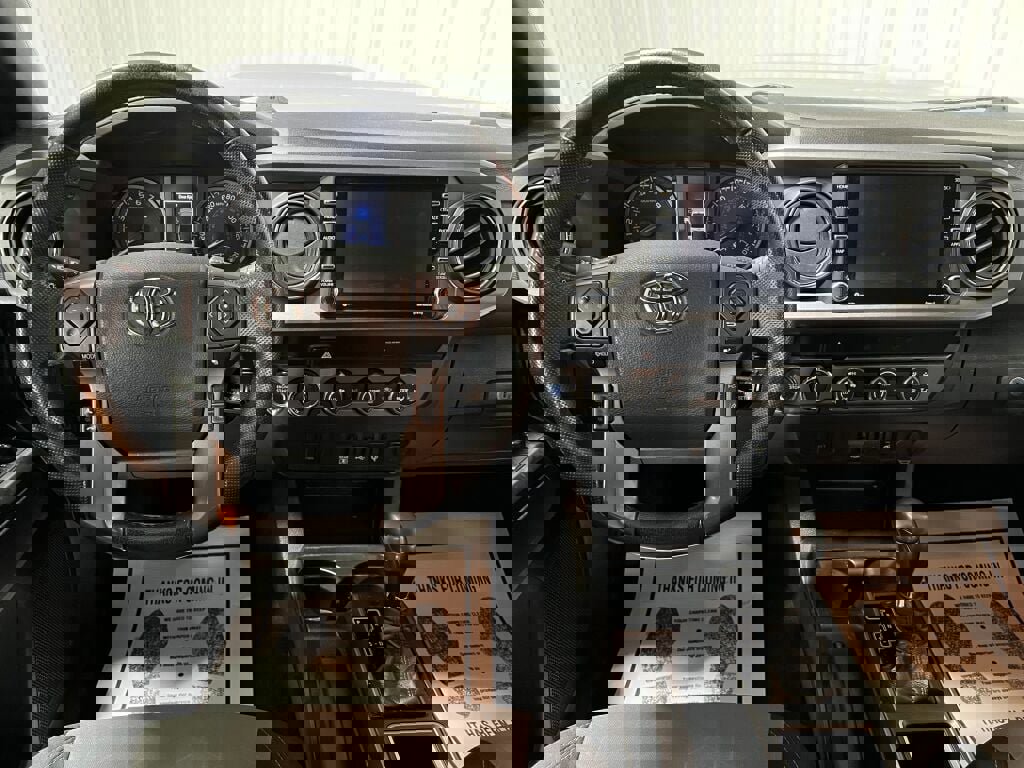 Used 2020 Toyota Tacoma TRD Sport image 4