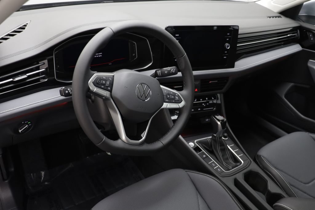 New 2027 Volkswagen Jetta SEL FWD image 7