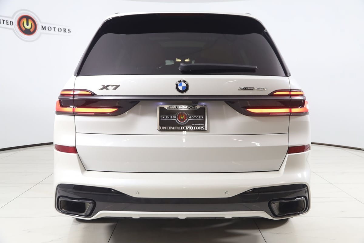 Used 2024 BMW X7 xDrive40i w/ M Sport Package AWD/4WD image 54
