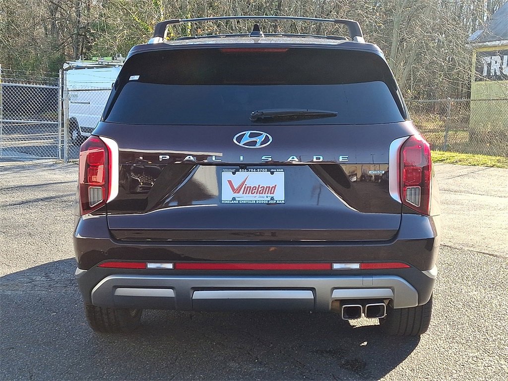 Used 2023 Hyundai Palisade Limited image 5