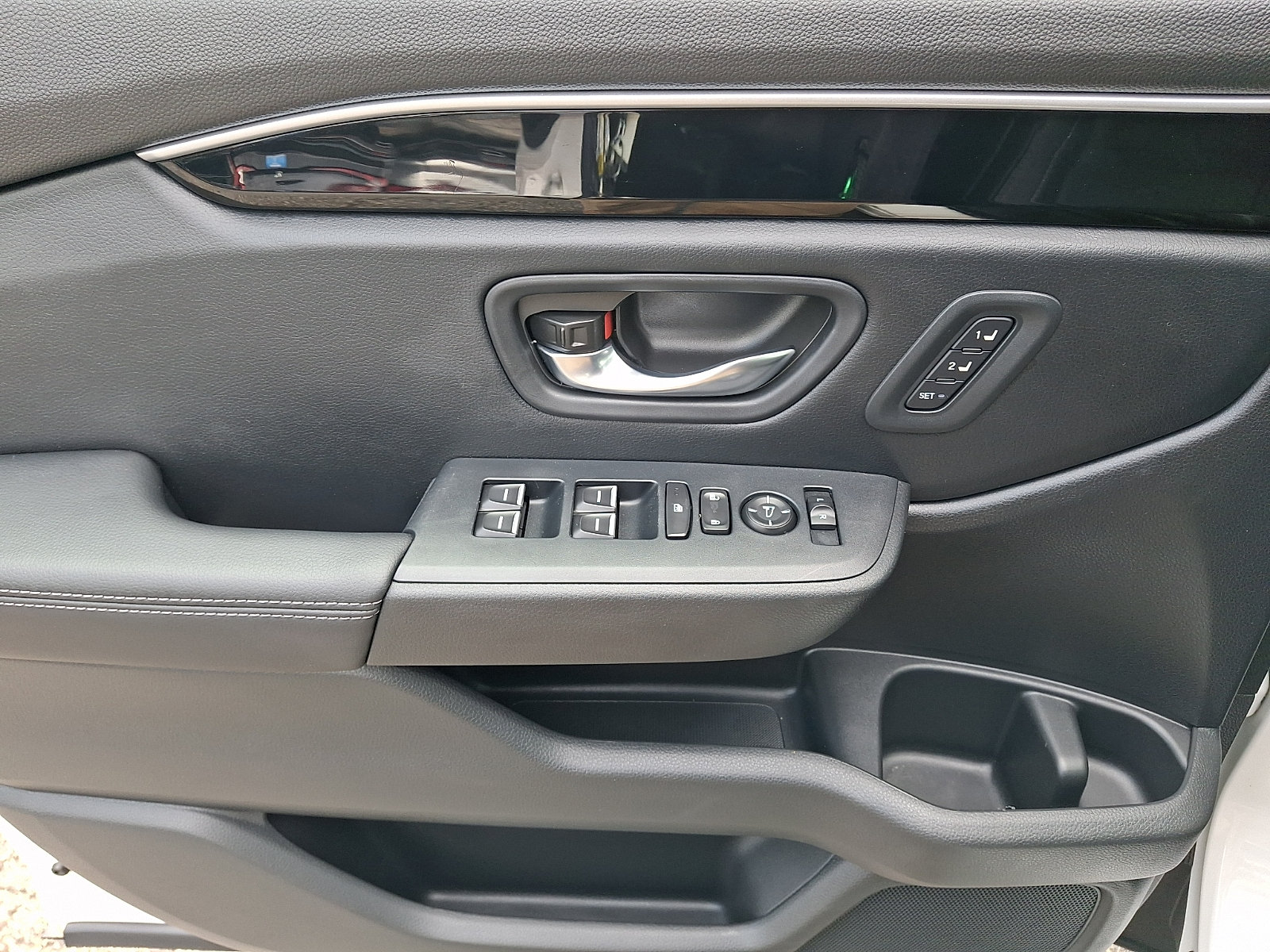 Used 2024 Honda Pilot Touring image 12