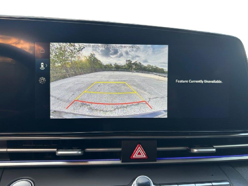 New 2026 Hyundai Elantra Limited FWD image 16