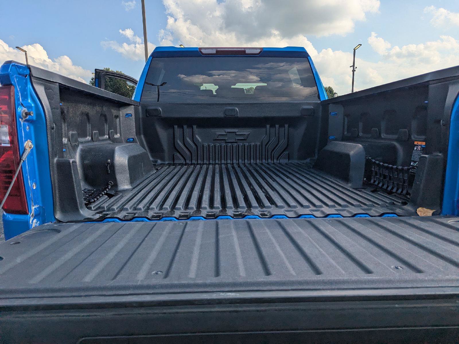 Used 2025 Chevrolet Silverado 1500 LT AWD/4WD image 26