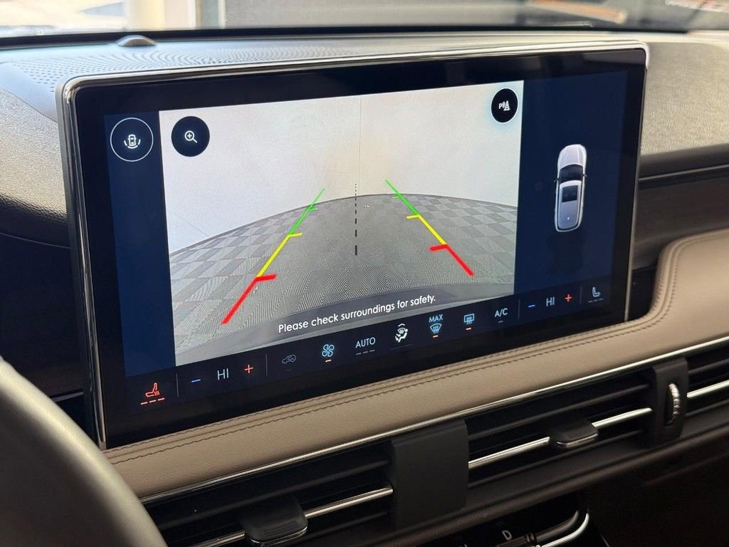 Used 2023 Lincoln Corsair Reserve w/ Jet Appearance Package image 21