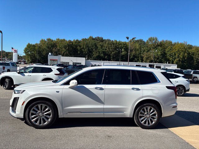 Used 2021 Cadillac XT6 Premium Luxury FWD image 3