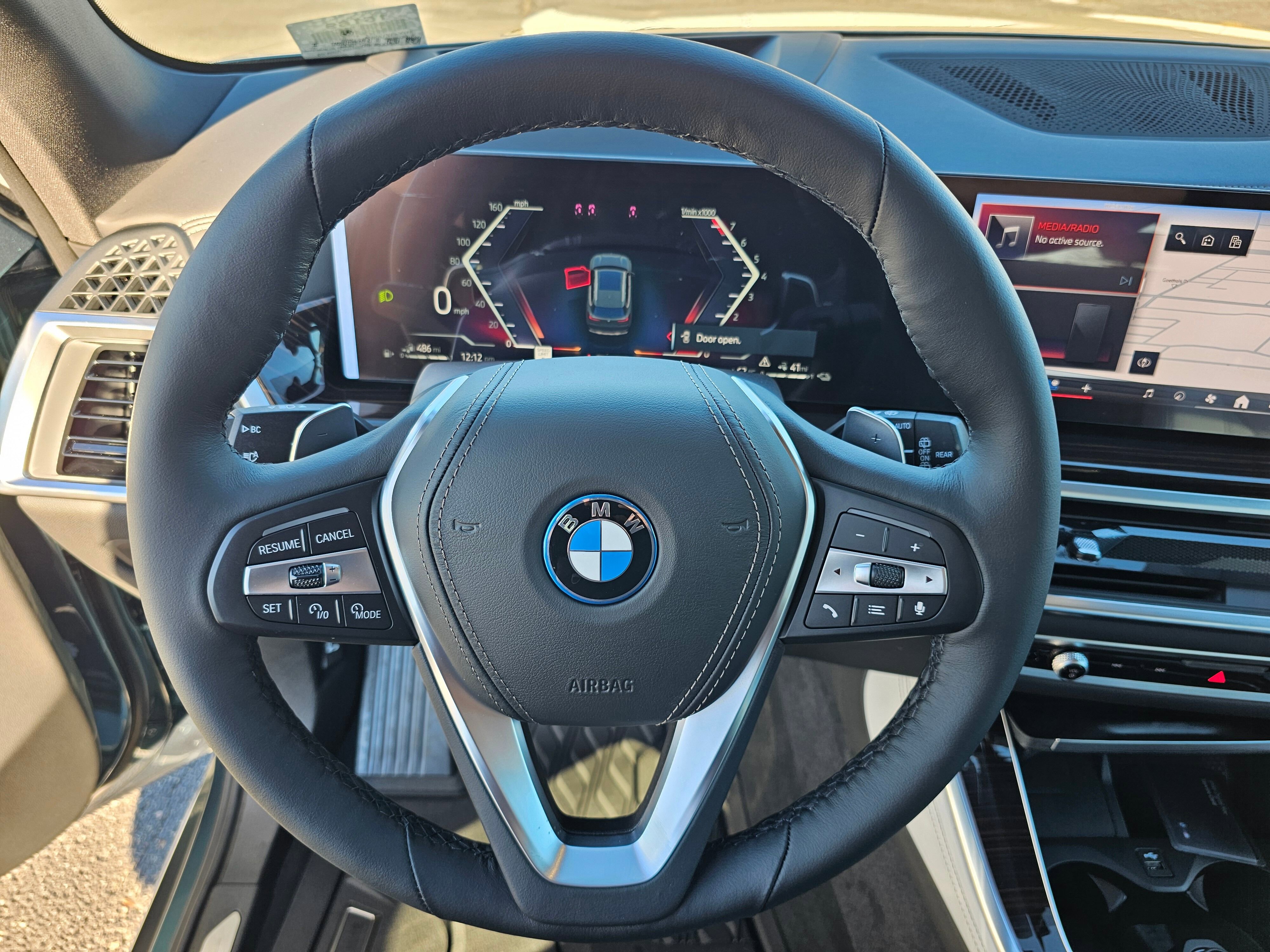 New 2026 BMW X5 xDrive50e w/ Executive Package image 17