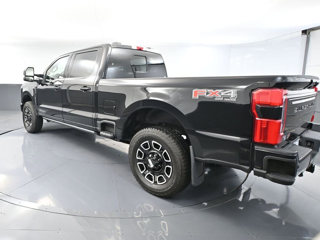 Used 2025 Ford F250 Platinum image 9