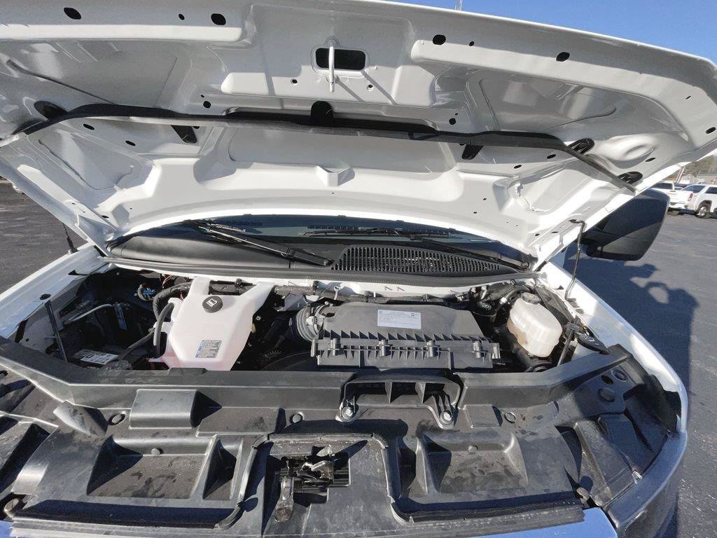New 2025 GMC Savana 3500 w/ Power Convenience Package RWD image 26