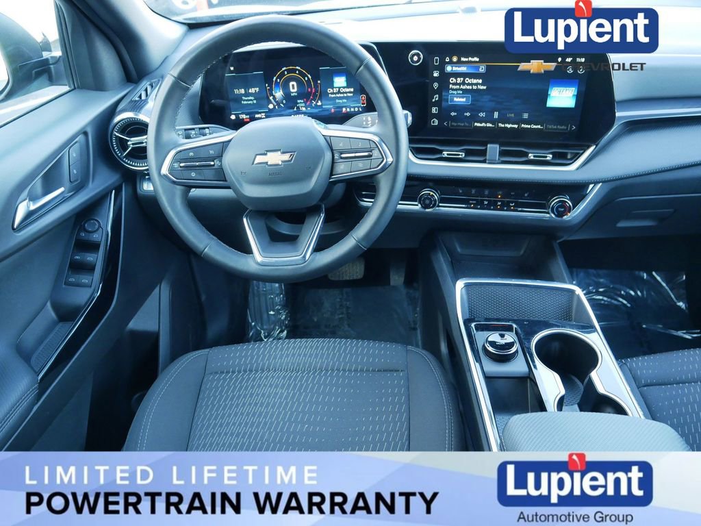 Used 2026 Chevrolet Equinox LT image 17