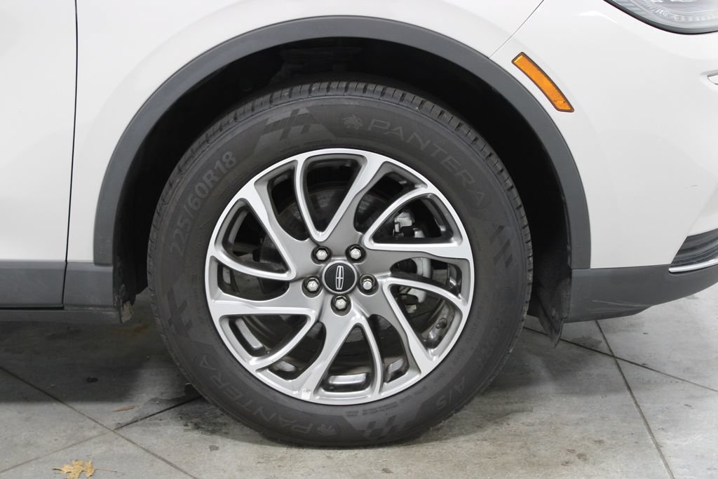 Used 2022 Lincoln Corsair FWD image 13