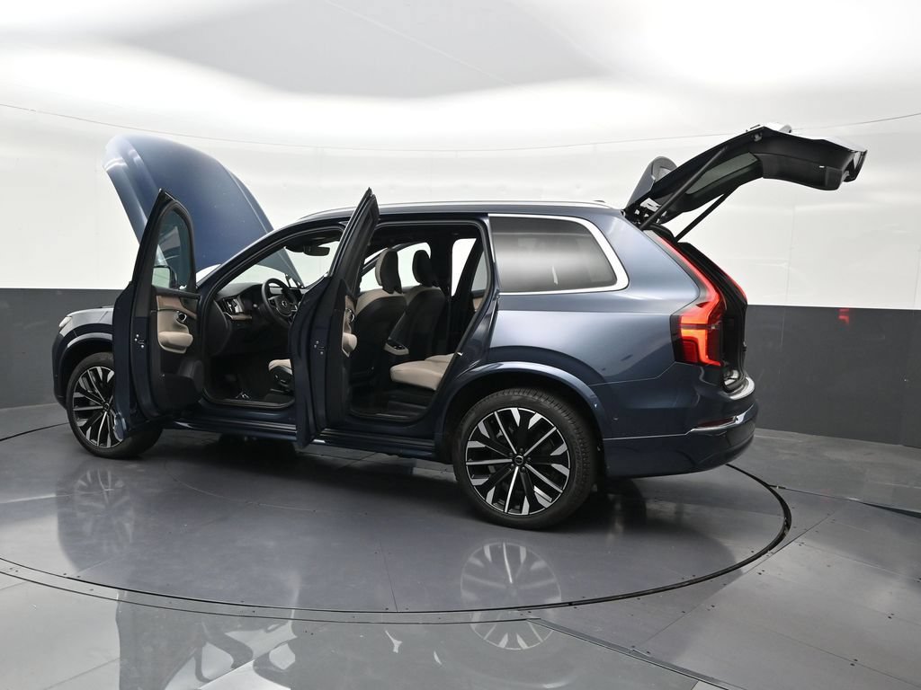 New 2026 Volvo XC90 B6 Plus w/ Protection Package Premier AWD/4WD image 32