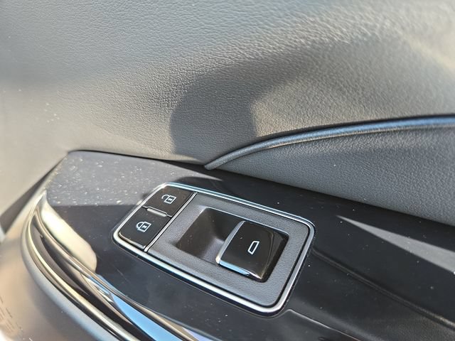 Used 2024 Cadillac Lyriq Luxury AWD/4WD image 42