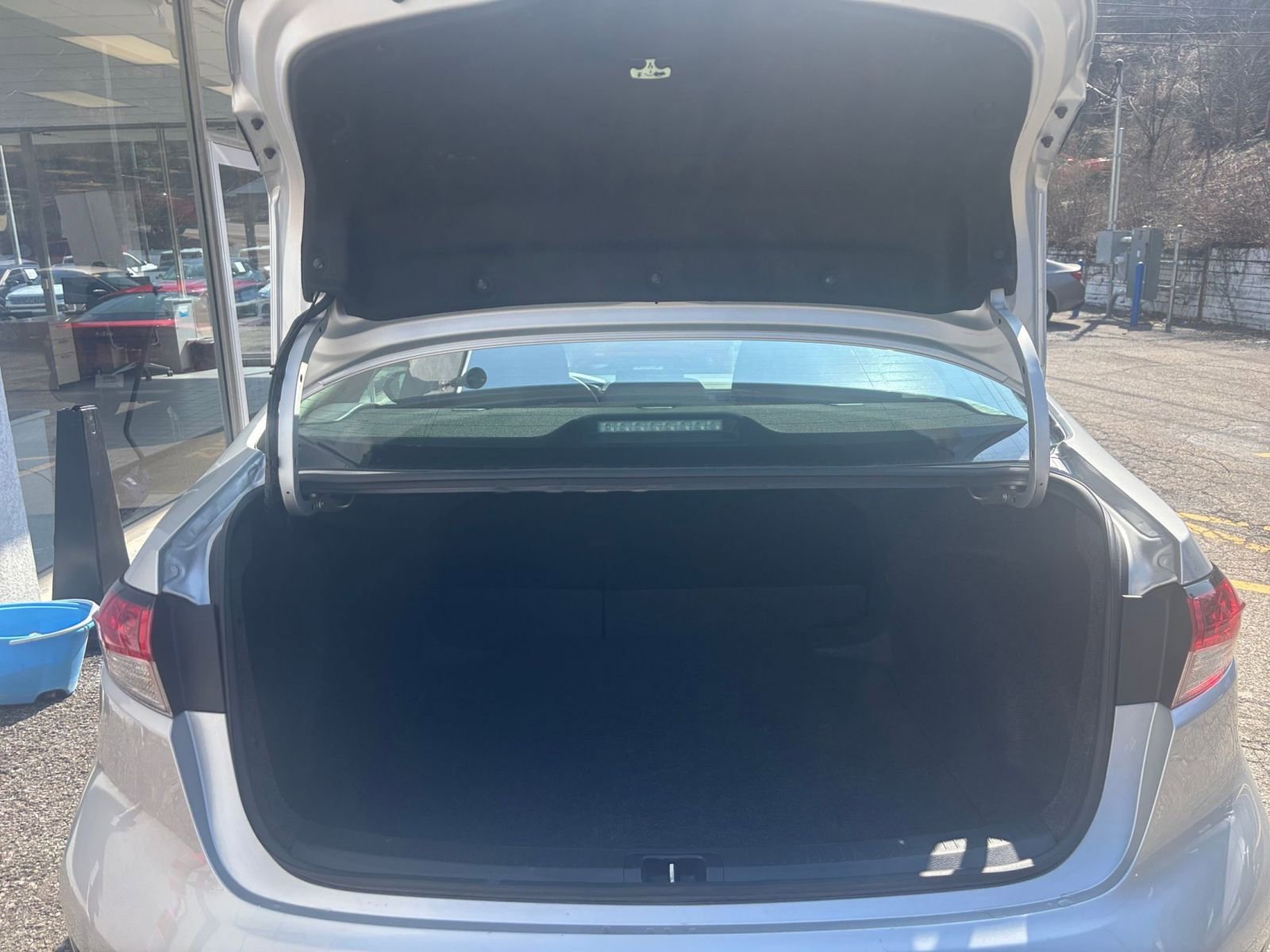 Used 2025 Toyota Corolla LE image 30