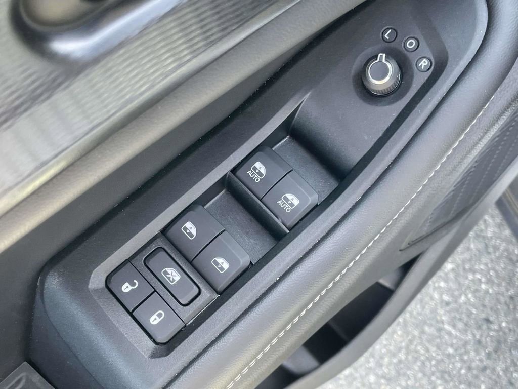 Certified 2025 Jeep Grand Cherokee L Laredo w/ Luxury Tech Group I image 30