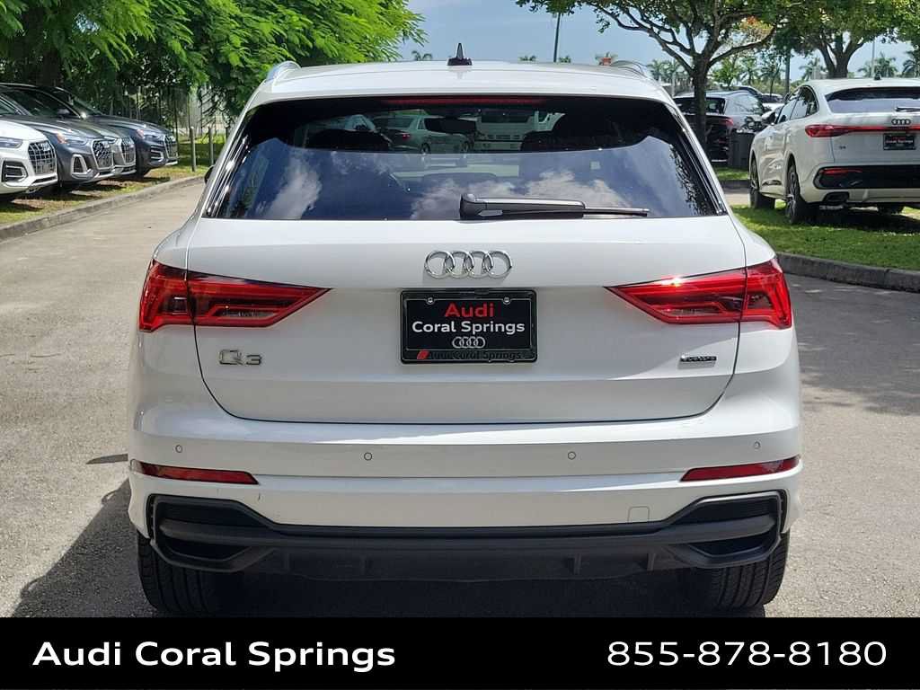 Used 2025 Audi Q3 2.0T Premium AWD/4WD image 13