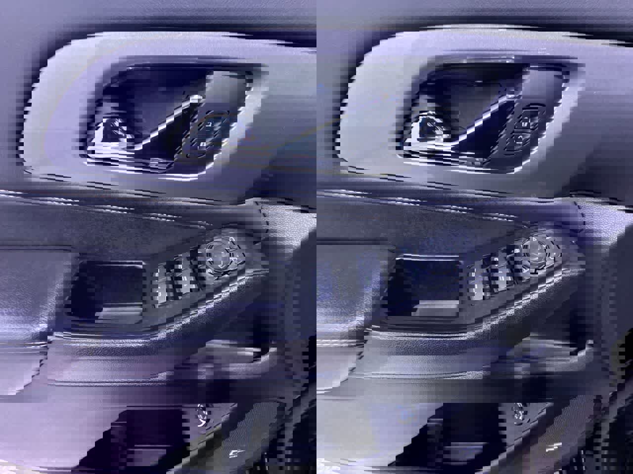 Used 2023 Chevrolet Traverse LT w/ LT Premium Package image 12