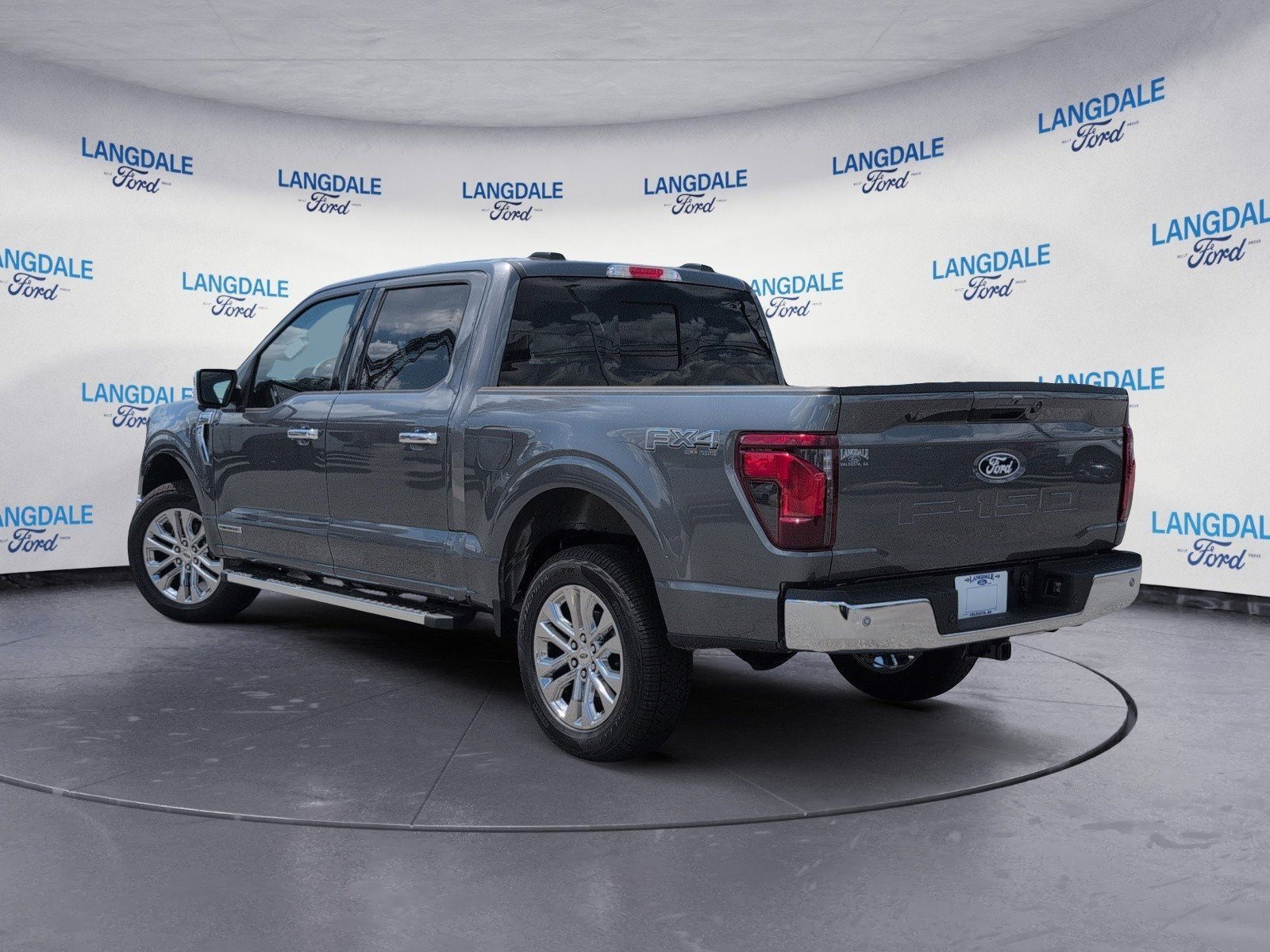 New 2025 Ford F150 XLT w/ Equipment Group 303A High image 9