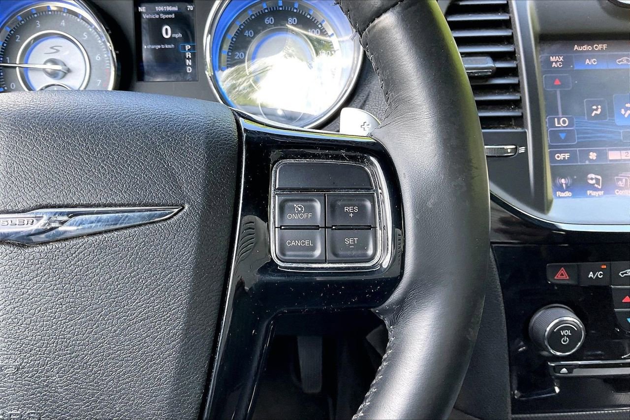 Used 2014 Chrysler 300 S RWD image 30