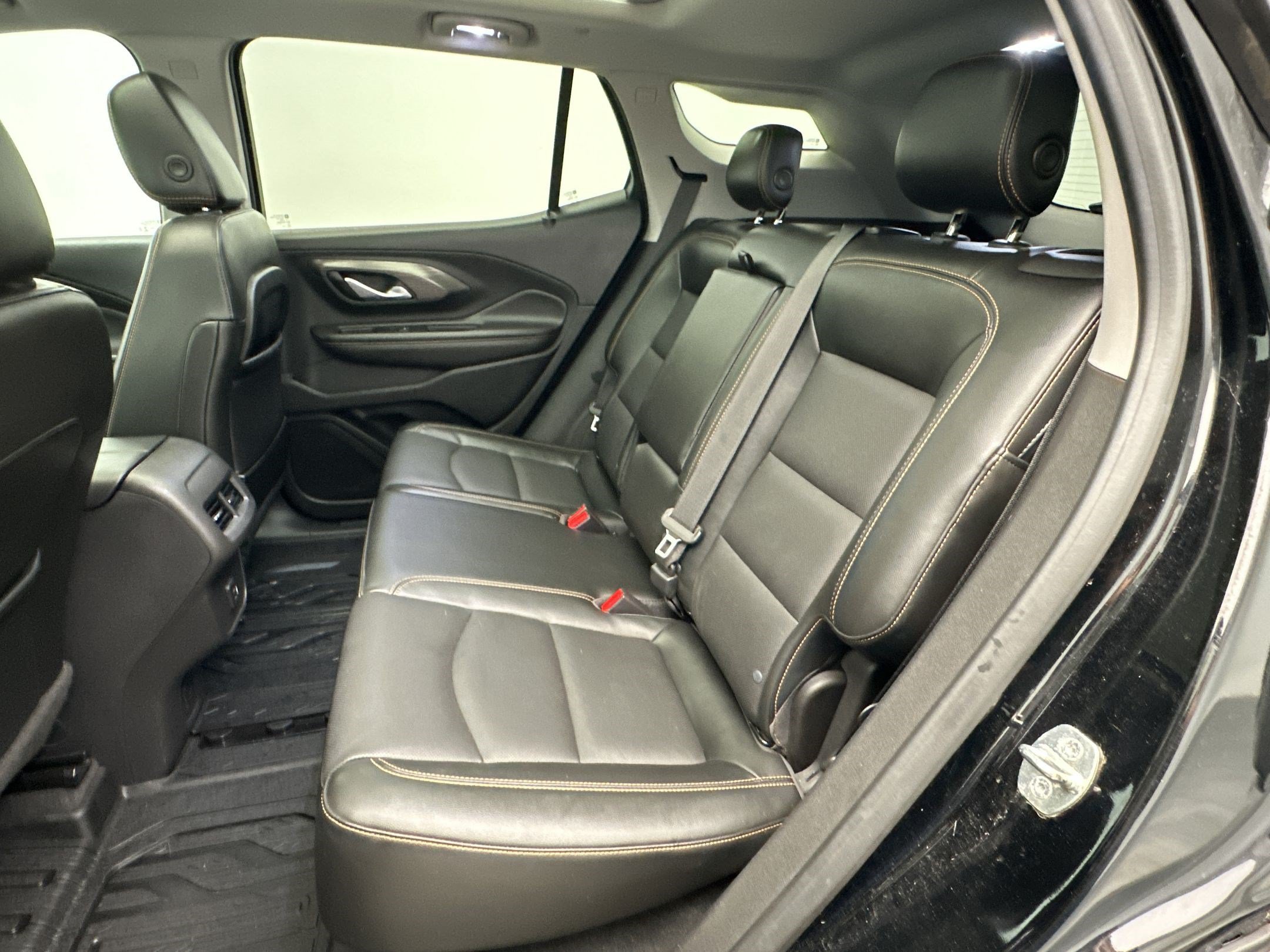 Certified 2019 GMC Terrain SLT w/ Preferred Package AWD/4WD image 14