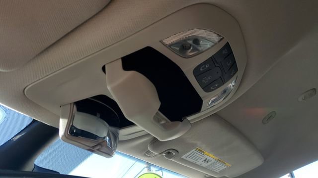 Certified 2024 Chrysler Pacifica Touring-L image 20