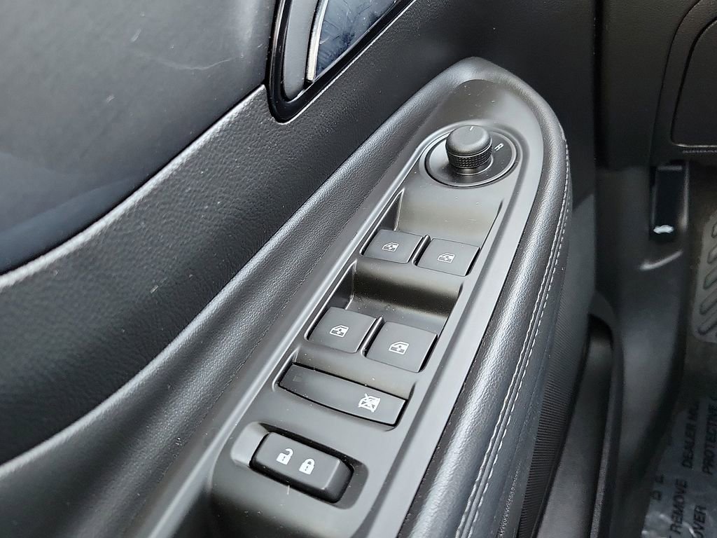 Used 2019 Buick Encore Preferred image 13