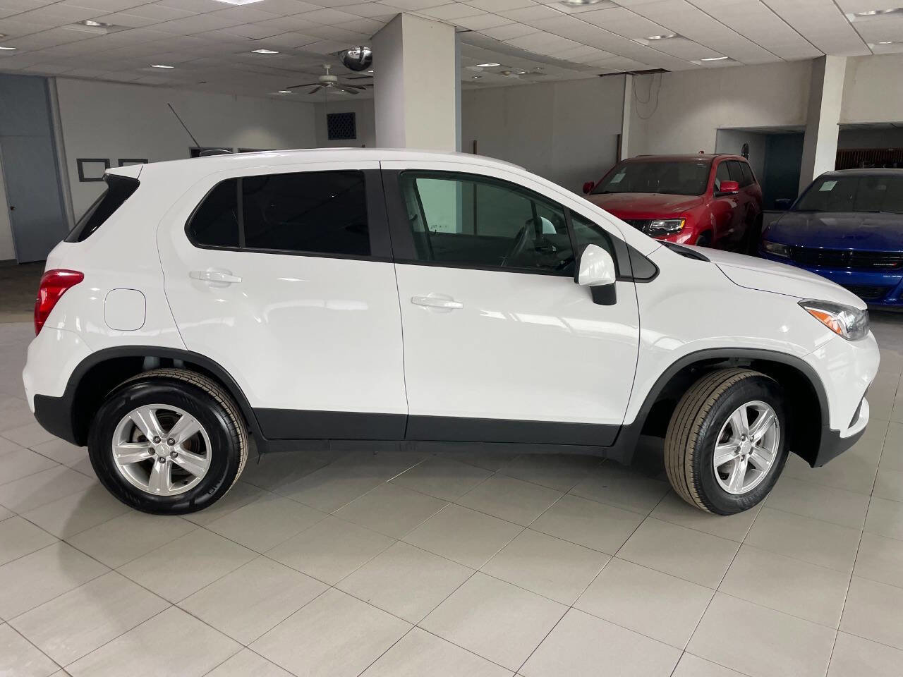 Used 2019 Chevrolet Trax LS w/ Tint and Cruise Package image 10